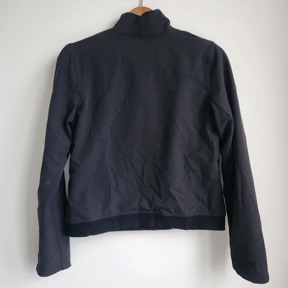 The North Face Women's Black Cropped 1/2 Zip Reversable Pullover, Sm, Windwall - Picture 8 of 9